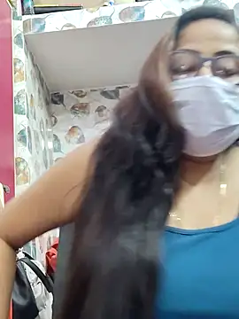 Snapshot of nisha_1110 chatting on October 22, 6:57 pm nisha 1110 online show from October 22, 6:57 pm