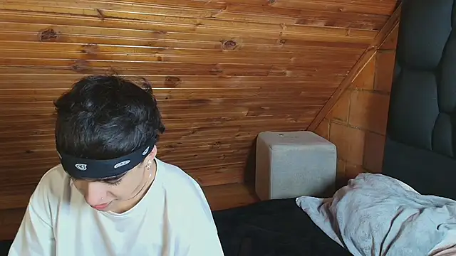 Thiago Divine  online show from November 5, 4:40 am