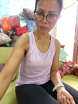 Mama Eva 1 online show from February 10, 1:52 am