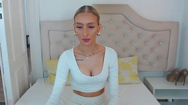 NatalieSensual online show from April 26, 1:42 pm