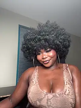 WomanNextdoor1 online show from July 17, 10:35 pm