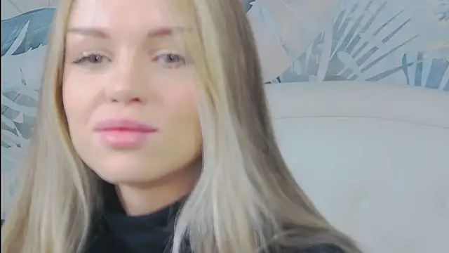 MarilynNova online show from March 27, 6:48 am