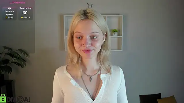 Snapshot of Allice_Cox chatting on September 26, 12:41 am Allice Cox online show from September 26, 12:41 am