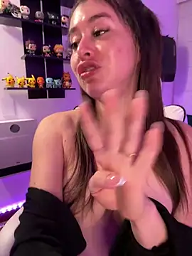 Sharon 07 online show from April 2, 11:35 pm