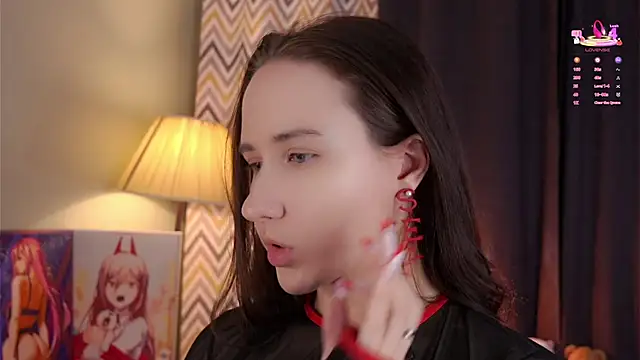 MaudAle online show from December 5, 1:27 am