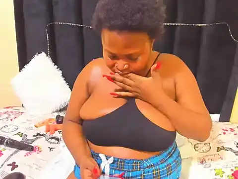 AmazingDarkDoll online show from February 10, 10:57 pm