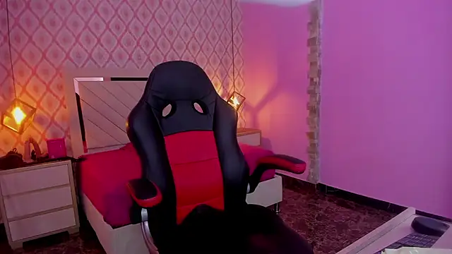 ALANA WATSONN online show from October 30, 12:50 pm