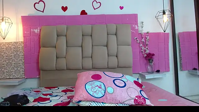 Damary Leon online show from April 18, 7:58 pm