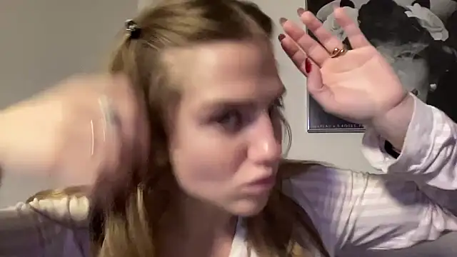 sweetceeme online show from April 19, 8:58 am