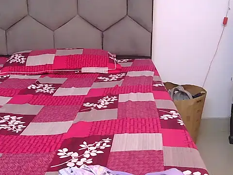 Diyaa Singh online show from March 9, 3:53 am