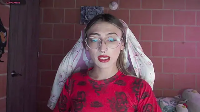 Andrea camilaaa online show from October 30, 6:20 pm