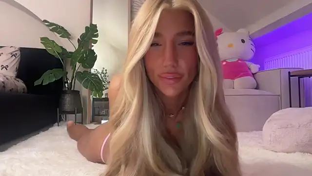 KENNIEXROSE online show from March 23, 10:49 pm