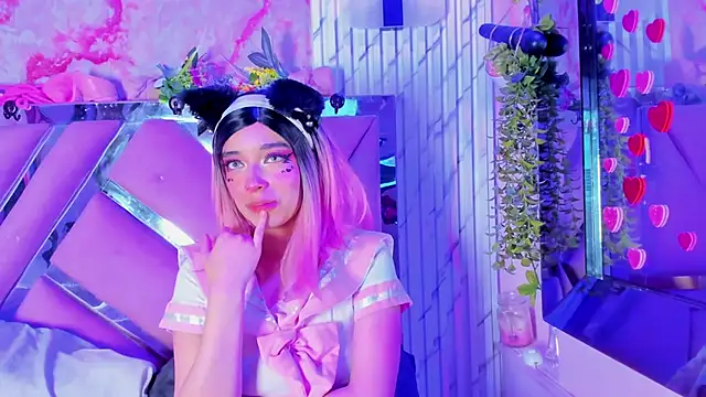 Akane Hikari  online show from April 18, 4:37 am