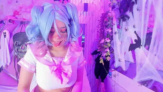 Snapshot of Akane_Hikari_ chatting on October 19, 5:31 am Akane Hikari  online show from October 19, 5:31 am
