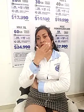 PAULA20- online show from February 10, 3:04 pm