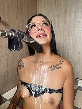 ValentinaBianchi online show from March 7, 7:43 pm