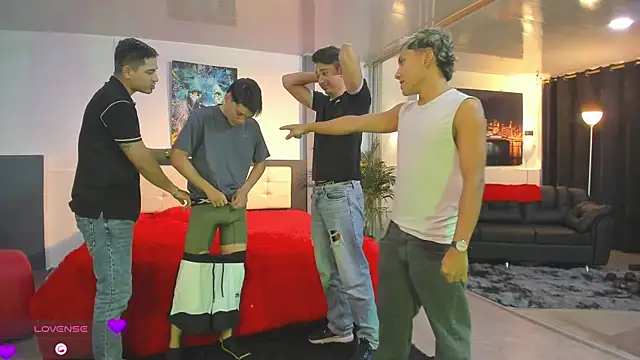 Bisexlifehot   online show from February 25, 11:47 pm