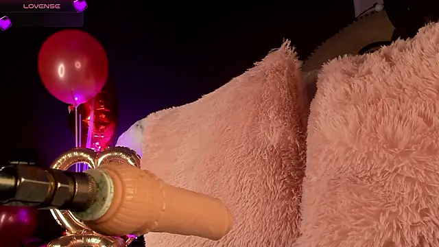  Kendall 19 online show from February 17, 8:08 pm