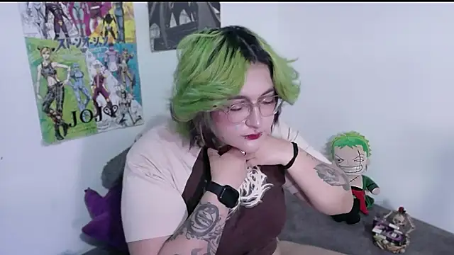 XxGreenGoodxX online show from April 16, 8:30 pm