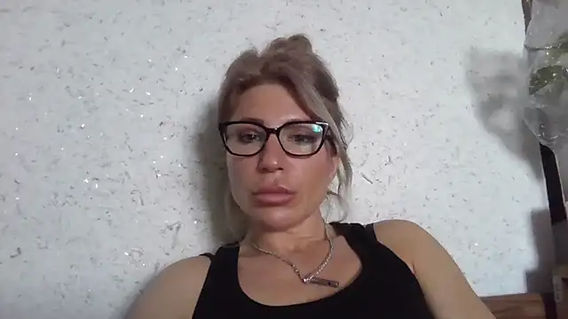 fox red lady7 online show from April 3, 11:19 am