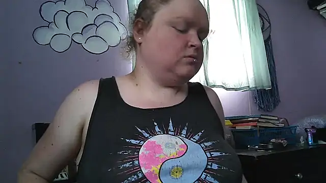 KadiSparkle online show from September 24, 3:55 pm