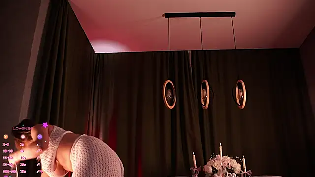 MaryHols online show from April 19, 5:24 pm