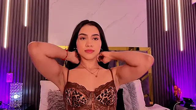 ScarletTorres online show from April 19, 1:33 pm