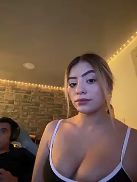 Melissa coll online show from November 28, 5:21 am