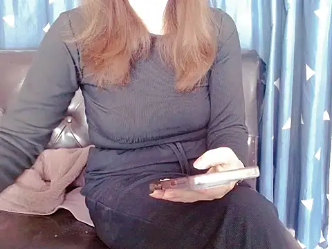 Alisa8x sexy online show from November 27, 2:14 am