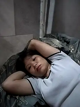 LinhNa999 online show from March 3, 1:17 pm