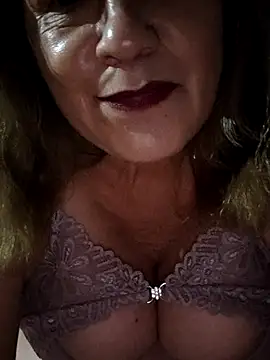 Snapshot of XimenaSmith chatting on October 5, 1:54 am XimenaSmith online show from October 5, 1:54 am