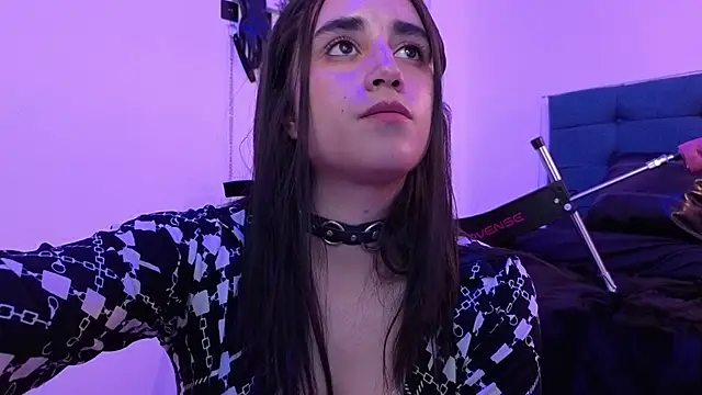 elowen halley1 online show from October 4, 8:46 pm