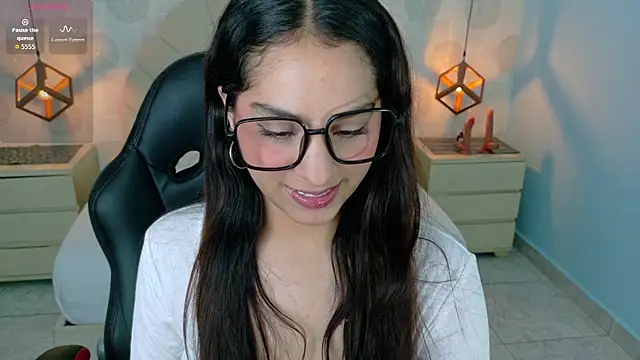 AIXATRISTA1 online show from April 20, 7:39 pm