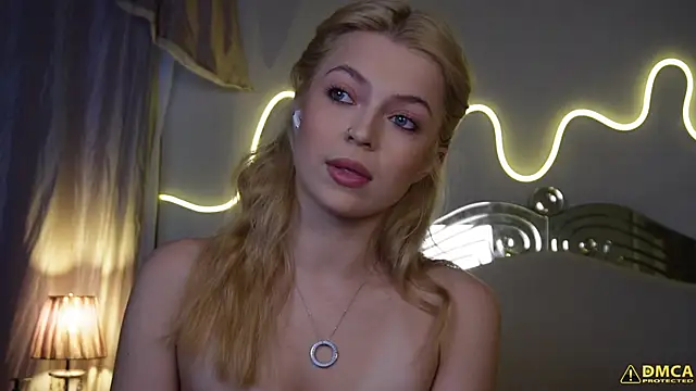 kellypeachcake online show from November 10, 5:24 am