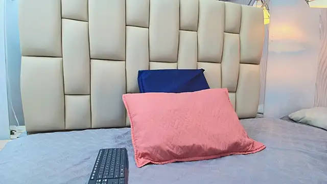 sweet amye online show from December 21, 7:18 pm