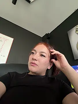 Dali collin online show from April 18, 9:04 pm