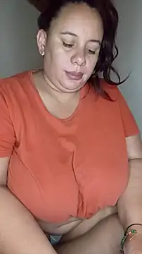 Snapshot of luzdanna chatting on October 5, 11:48 am luzdanna online show from October 5, 11:48 am