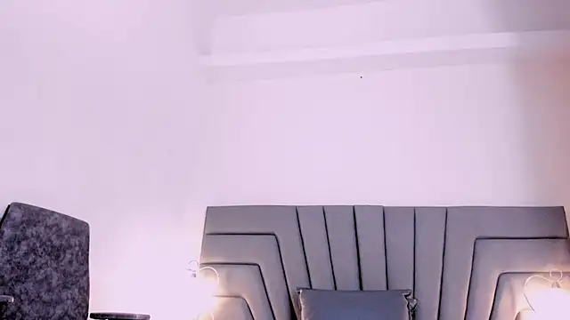 Maia 520 online show from April 1, 6:05 pm