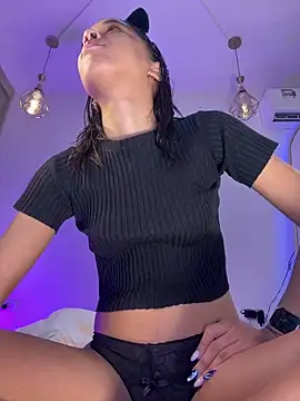 hade rosse online show from April 6, 12:06 pm