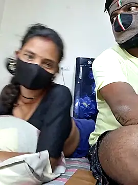 Snapshot of RAYI_Queen_3 chatting on September 13, 9:12 pm RAYI Queen 3 online show from September 13, 9:12 pm