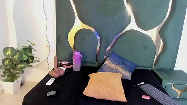 lollytammyasm online show from October 12, 5:21 am