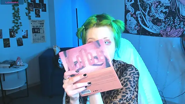 CarolineRichter online show from March 3, 2:28 am