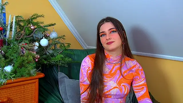 JessicaJewells online show from December 14, 7:19 pm