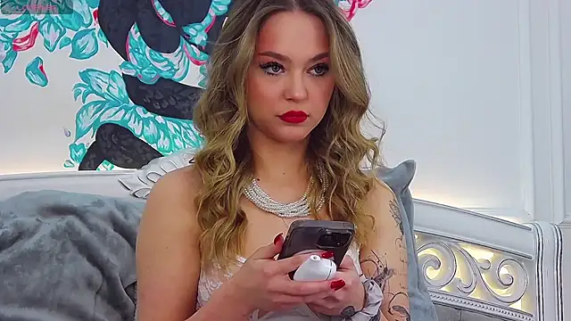 EvaMenders online show from September 19, 7:13 pm