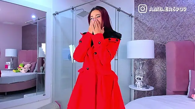 amber sparkle online show from March 27, 12:39 pm