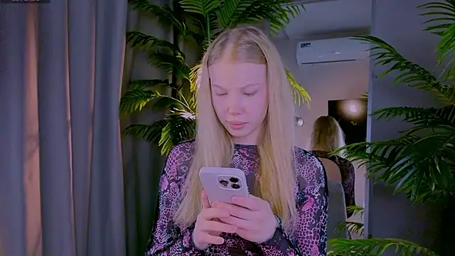 emilyshepar d online show from March 19, 3:33 am