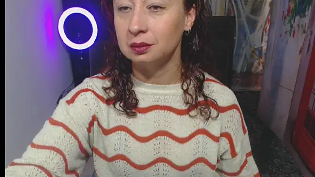 Milf Valeria online show from November 18, 3:02 pm