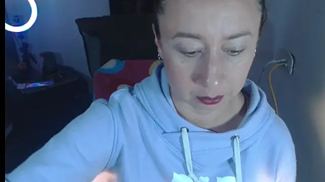 Milf Valeria online show from October 16, 3:25 pm