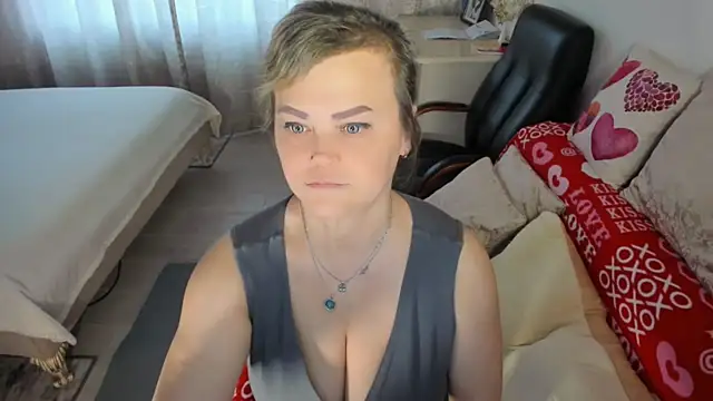 MildMature online show from June 8, 5:14 pm