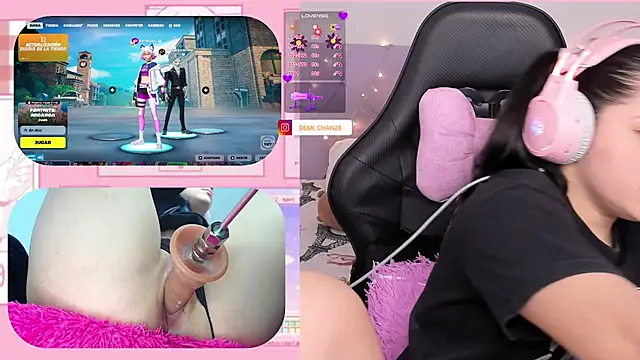 Snapshot of demi_chan chatting on September 23, 9:51 am demi chan online show from September 23, 9:51 am